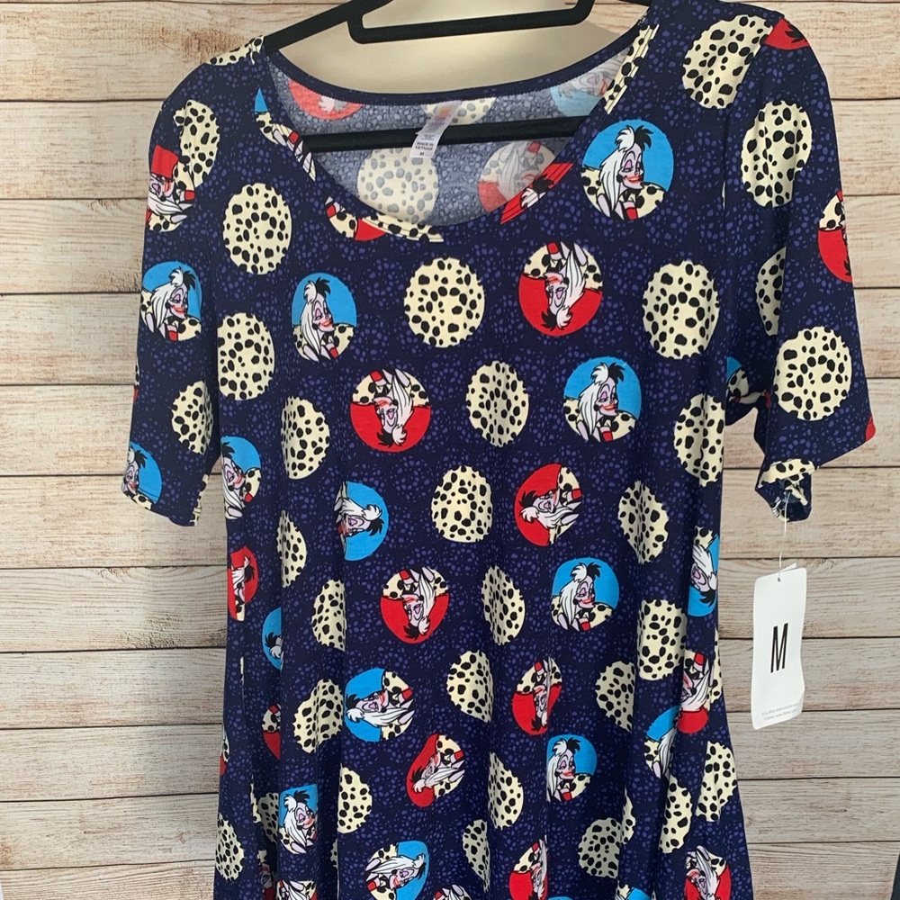 Lularoe Perfect TEE  DISNEY CRUELLA VILLIAN